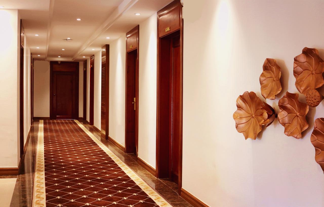 Chang Palace Vientiane Bagian luar foto