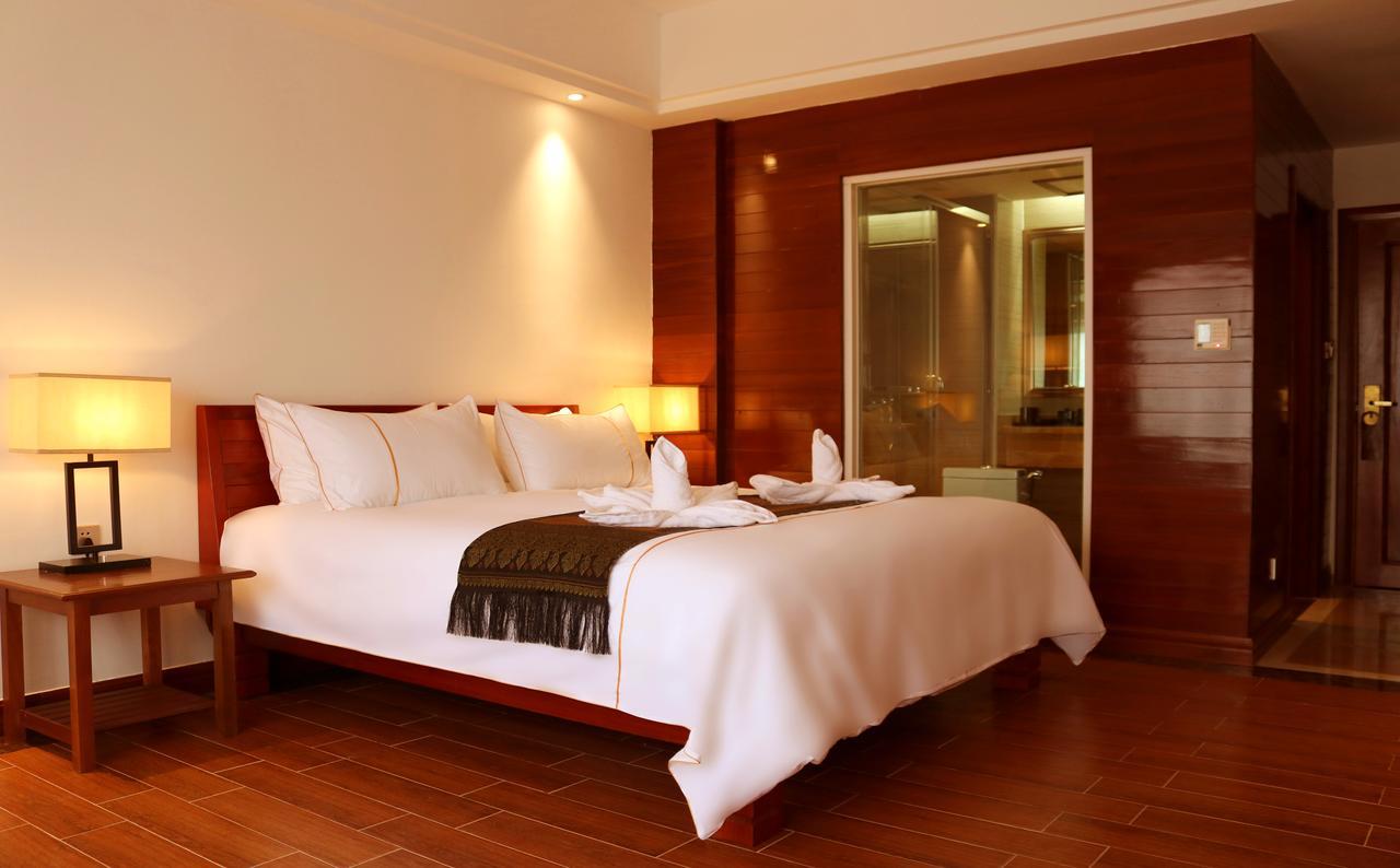 Chang Palace Vientiane Bagian luar foto